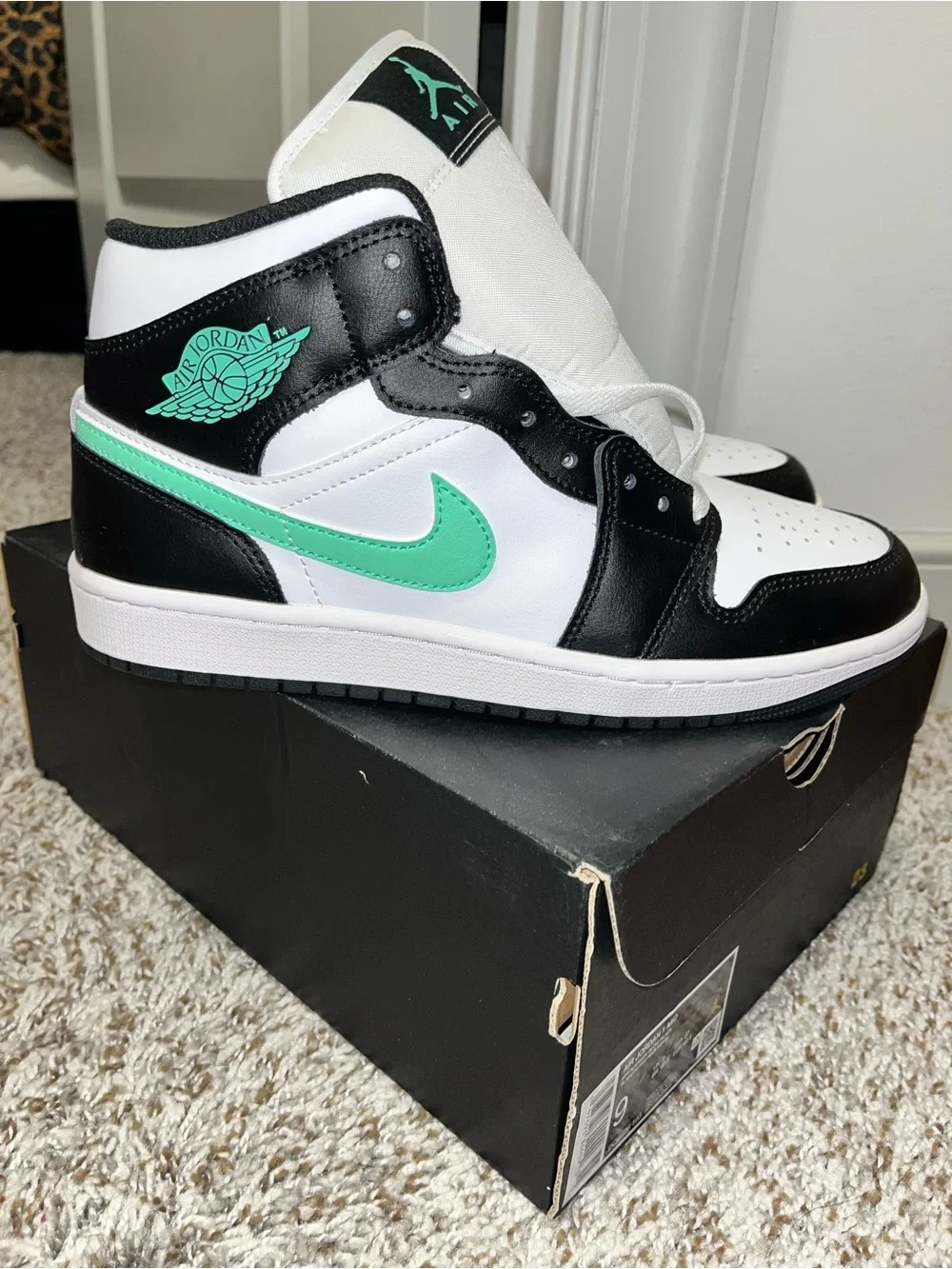 Nike Men's Air Jordan 1 Low Black White Mint Green